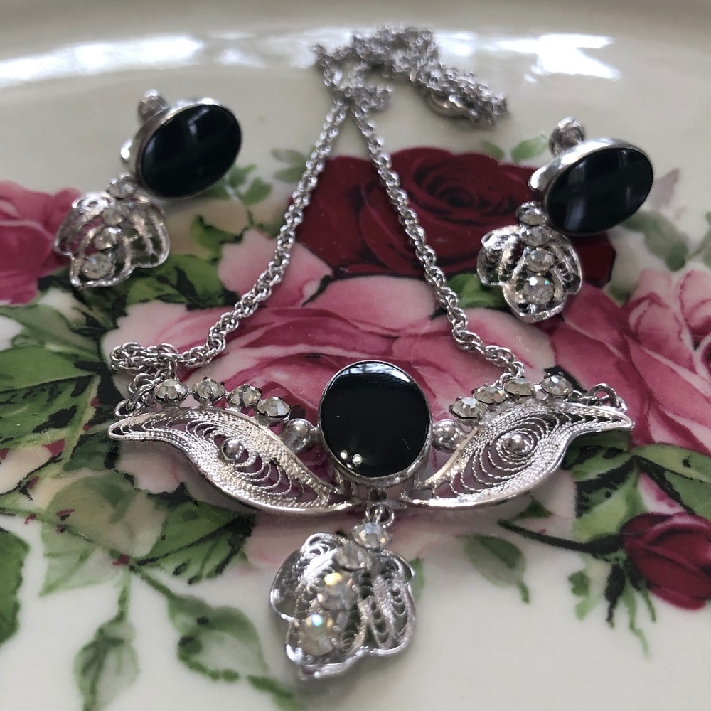 Sterling Onyx Necklace/Earring Set‎ by Carl-Art